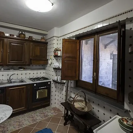 Contessa Siffridina كاسيرتيفاتشيا